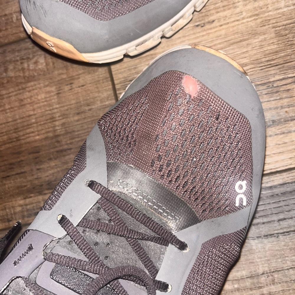 On Running Charcoal Athletic Shoes - Picture 6 of 7